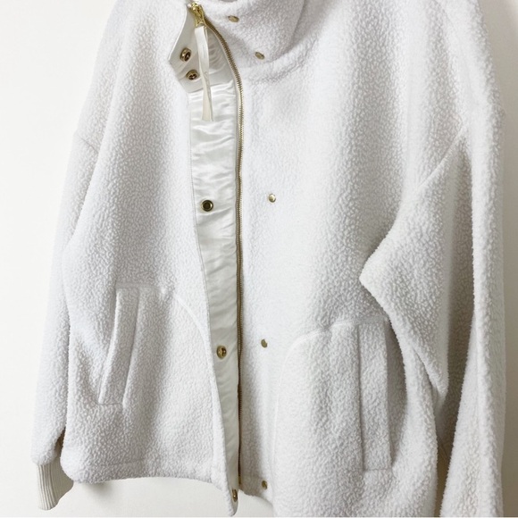 Varley Mayland Cream Fleece Jacket - Picture 7 of 9